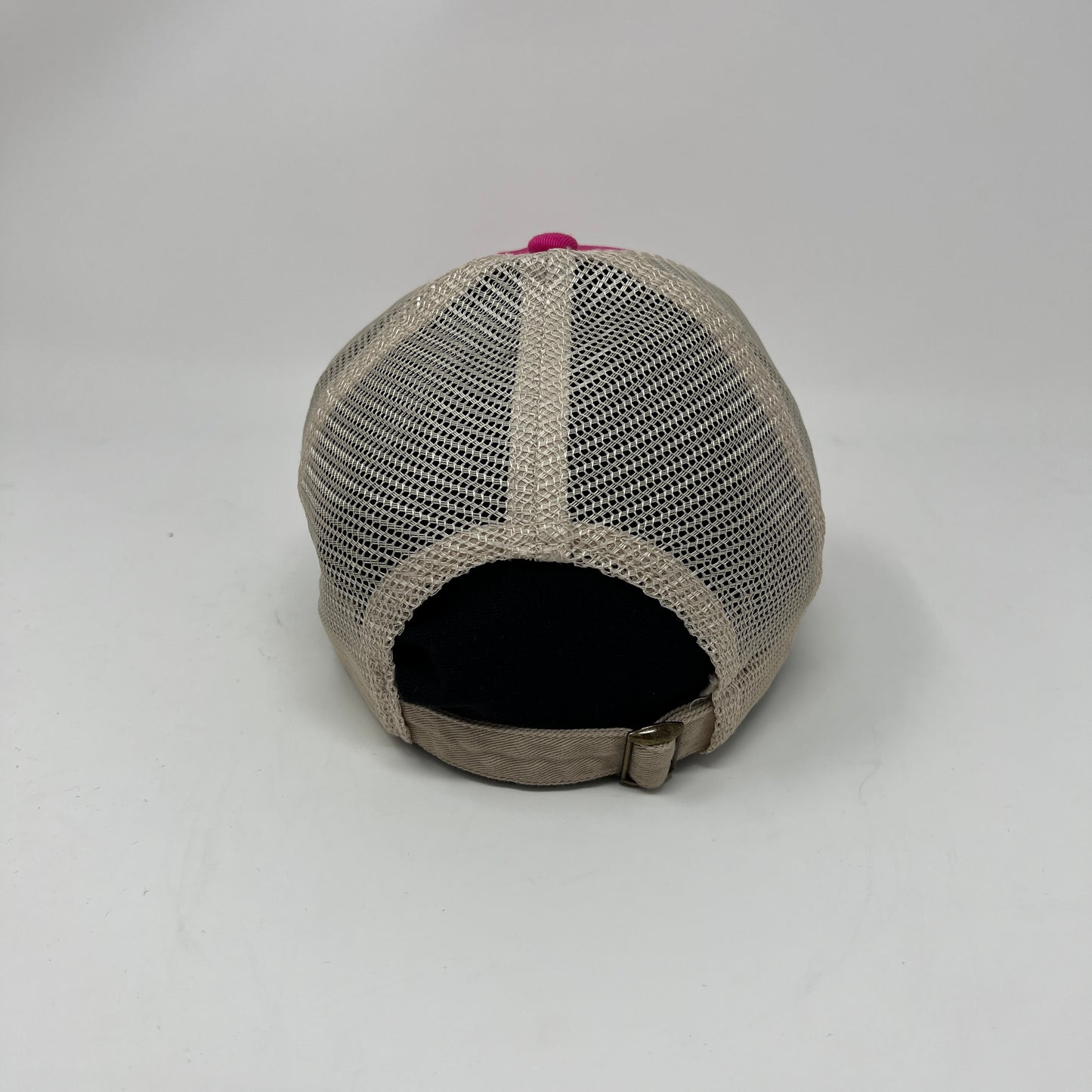 Contrast Stitch Mesh Cap